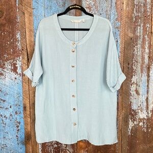 Soft Surroundings Light Blue Short Sleeve Button Down Shirt